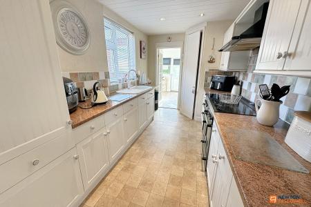 3 bedroom Semi-detached house for sale in Westbrook Park Road, Woodston, Peterborough, PE2