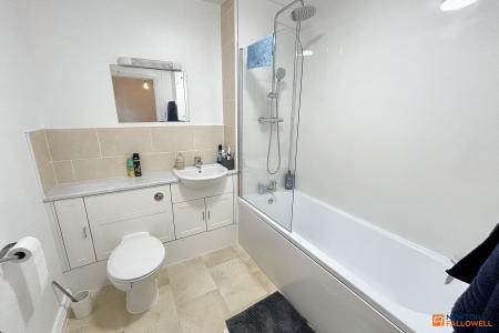 2 bedroom End of terrace house for sale in Western Avenue, Dogsthorpe, Peterborough, PE1