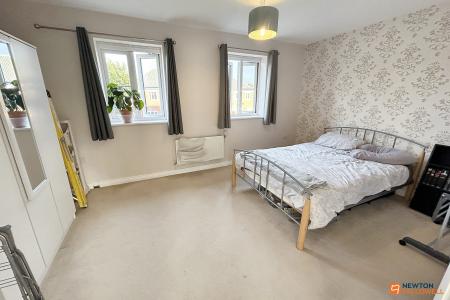 2 bedroom End of terrace house for sale in Western Avenue, Dogsthorpe, Peterborough, PE1