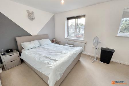 2 bedroom End of terrace house for sale in Western Avenue, Dogsthorpe, Peterborough, PE1