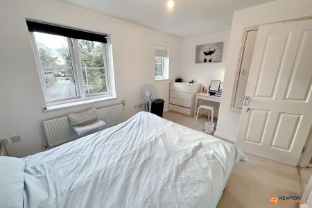 2 bedroom End of terrace house for sale in Western Avenue, Dogsthorpe, Peterborough, PE1