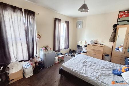 6 bedroom Terraced House for sale in Whitsed Street, Peterborough, PE1