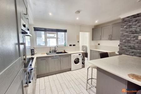 3 bedroom Terraced House for sale in Wootton Avenue, Fletton, Peterborough, PE2