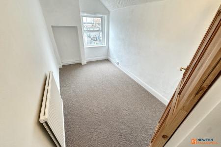 3 bedroom Terraced House to let in Queens Walk, Fletton, Peterborough, PE2
