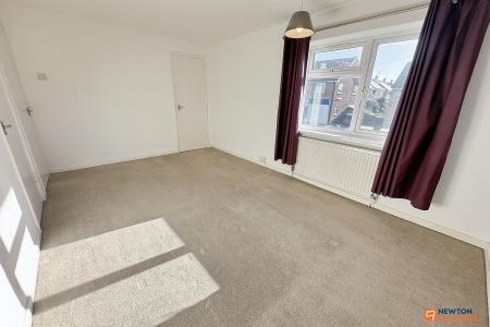 2 bedroom Semi-detached house for sale in Chiltern Rise, Gunthorpe, Peterborough, PE4