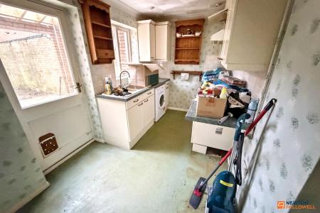 2 bedroom Semi-detached house for sale in Wycliffe Grove, Werrington, Peterborough, PE4