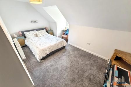 4 bedroom Semi-detached house for sale in Southfields Drive, Stanground, Peterborough, PE2