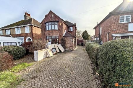 3 bedroom Detached house for sale in Welland Road, Dogsthorpe, Peterborough, PE1