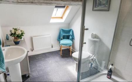 5 bedroom Block of Apartments for sale in 1 South Parade, Thorne, DN8