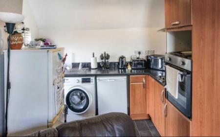 5 bedroom Block of Apartments for sale in 1 South Parade, Thorne, DN8