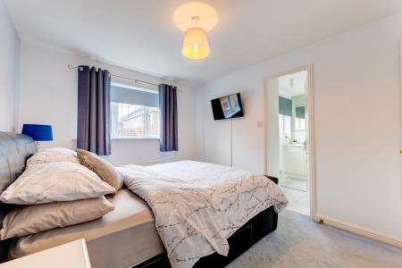 3 bedroom Detached house for sale in Fairfax Avenue, Worksop, S81