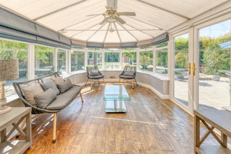 5 bedroom Bungalow for sale in Goose Lane, Wickersley, Rotherham, S66