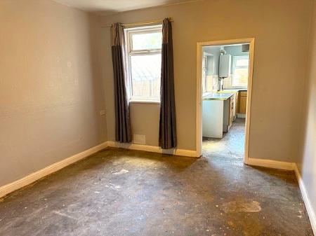 2 bedroom Terraced House for sale in Great Central Avenue, Doncaster, DN4