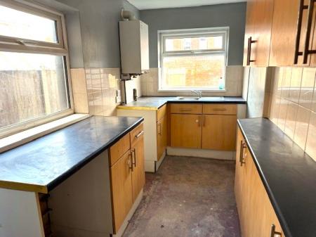 2 bedroom Terraced House for sale in Great Central Avenue, Doncaster, DN4