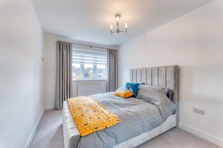 4 bedroom Detached house for sale in Harlequin Drive, Worksop, S81