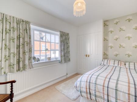 4 bedroom Detached house for sale in High Street, Whitwell, S80