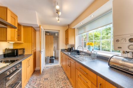 4 bedroom Detached house for sale in Holmefield Close, Worksop, S81