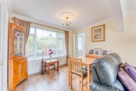 4 bedroom Detached house for sale in Holmefield Close, Worksop, S81