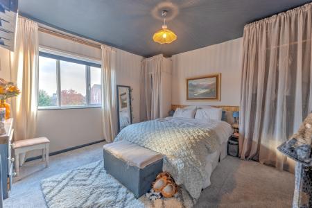 2 bedroom Terraced House for sale in King Street, Hodthorpe, S80