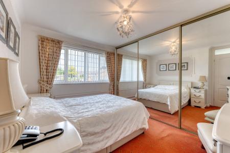 3 bedroom Semi-detached house for sale in Littondale, Worksop, S81