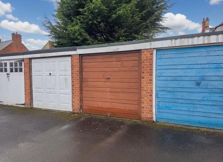 3 bedroom Semi-detached house for sale in Portland Place, Worksop, S80