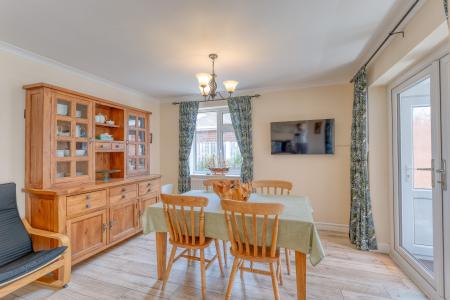 3 bedroom Detached bungalow for sale in Shireoaks Common, Worksop, S81