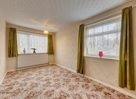 3 bedroom Detached house for sale in The Greenway, Whitwell, S80