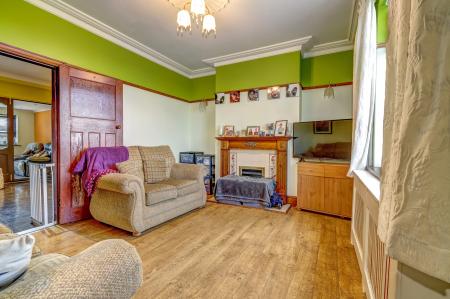 3 bedroom Semi-detached house for sale in Tinkers Hill, Carlton in Lindrick, S81