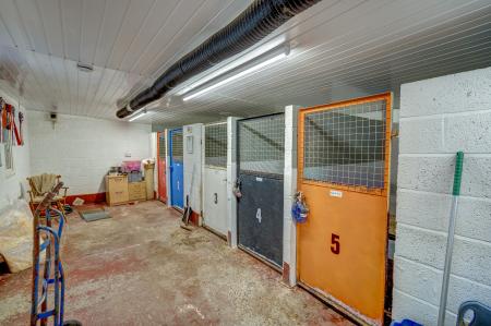 3 bedroom Semi-detached house for sale in Tinkers Hill, Carlton in Lindrick, S81