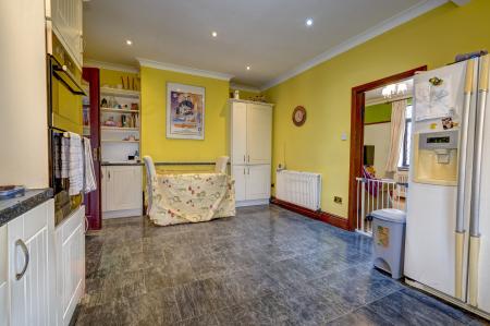 3 bedroom Semi-detached house for sale in Tinkers Hill, Carlton in Lindrick, S81