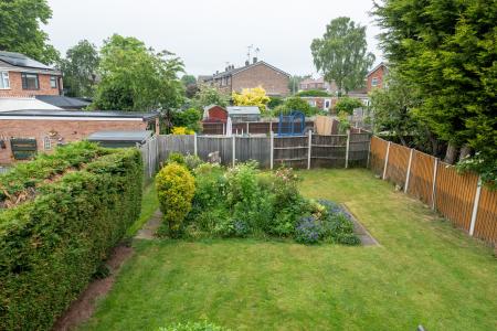 5 bedroom Semi-detached house for sale in Warwick Avenue, Carlton in Lindrick, S81