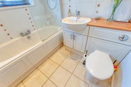 3 bedroom Semi-detached house for sale in Carlton Road, Worksop, S81
