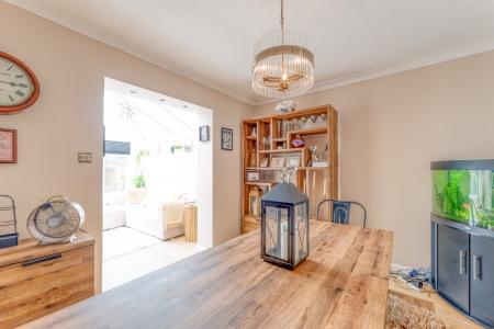 3 bedroom Semi-detached house for sale in Carlton Road, Worksop, S81