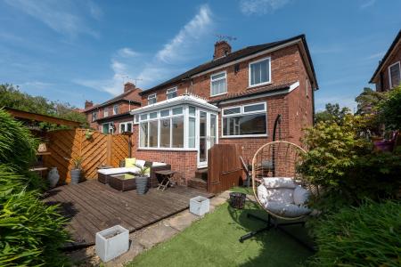 3 bedroom Semi-detached house for sale in Carlton Road, Worksop, S81