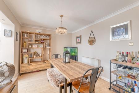 3 bedroom Semi-detached house for sale in Carlton Road, Worksop, S81