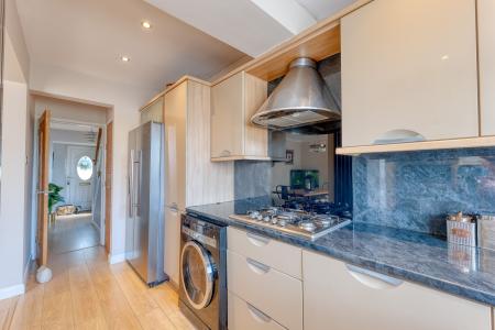 3 bedroom Semi-detached house for sale in Carlton Road, Worksop, S81