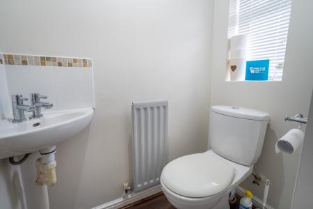 3 bedroom Detached house for sale in Lark Spinney, Gateford, Worksop, S81