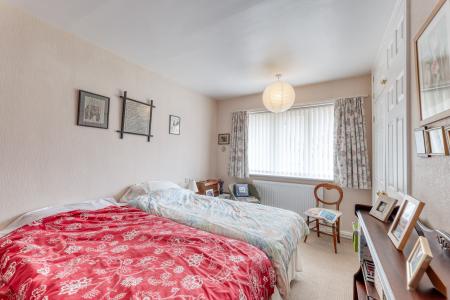 4 bedroom Detached bungalow for sale in Pine Tree Close, Worksop, S80