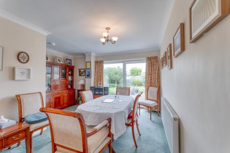 4 bedroom Detached bungalow for sale in Pine Tree Close, Worksop, S80