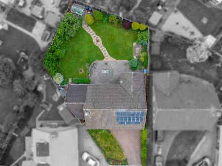 4 bedroom Detached bungalow for sale in Pine Tree Close, Worksop, S80