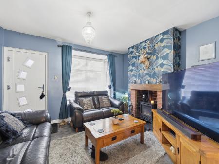3 bedroom Terraced House for sale in Skinner Street, Creswell, S80