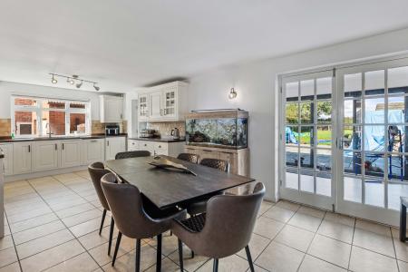 4 bedroom Detached house for sale in Station Road, Firsby, PE23