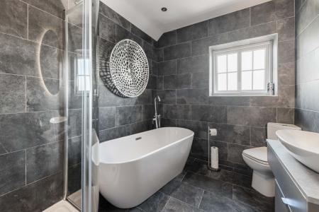 4 bedroom Detached house for sale in Station Road, Firsby, PE23