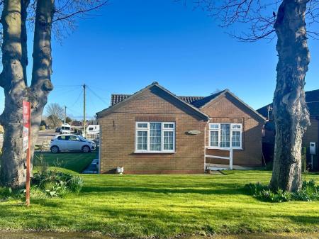 2 bedroom Detached bungalow for sale in Thames Street, Hogsthorpe, PE24