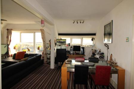 2 bedroom Flat for sale in South Parade, Skegness, PE25