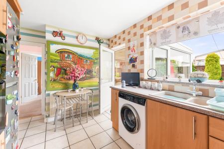 2 bedroom Detached bungalow for sale in Beacon Way, Skegness, PE25