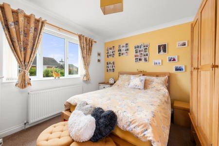 2 bedroom Detached bungalow for sale in Beacon Way, Skegness, PE25