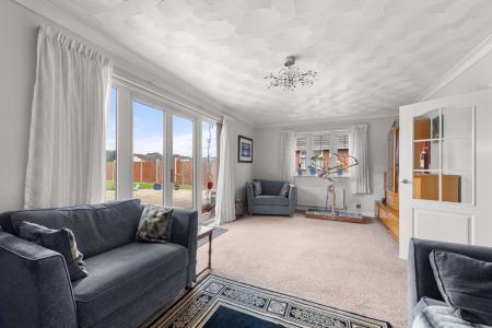 3 bedroom Detached bungalow for sale in Croft Lane, Croft, PE24