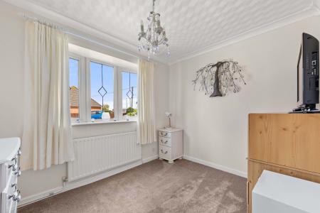 3 bedroom Detached bungalow for sale in Croft Lane, Croft, PE24