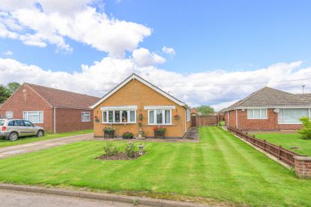 3 bedroom Detached bungalow for sale in Croft Lane, Croft, PE24